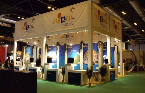 Fitur_stand HTZ_05