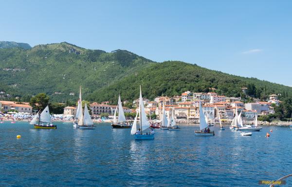 SMOTRA I REGATA TRADICIJSKIH BARKI NA JEDRA