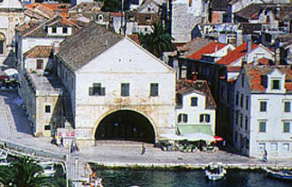 Arsenal Hvar