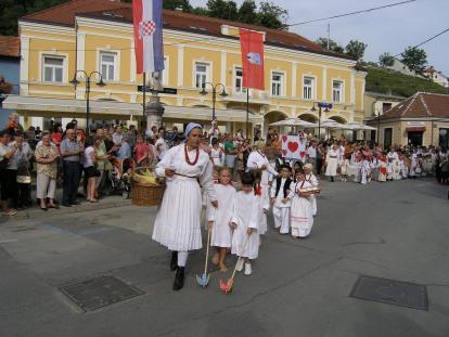 Tjedan kajkavske kulture i 53. Festival kajkavskih popevki